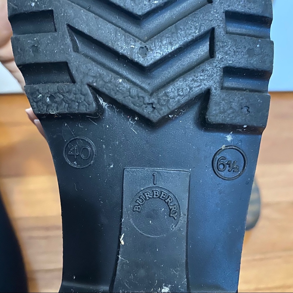 Burberry Rain Boots - Picture 6 of 9